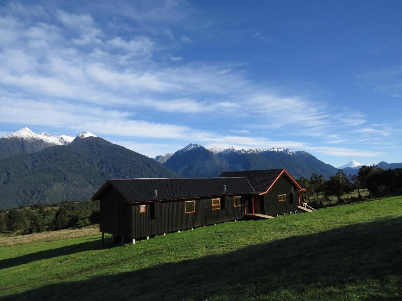 Cielo Y Tierra Refugio De Montana *